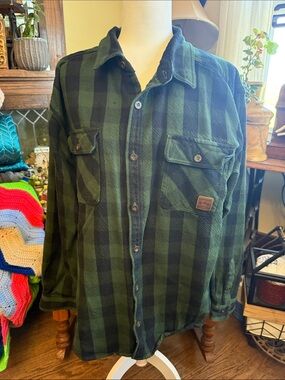 Men's Green & Black Plaid Lightweight Shirt Jacket